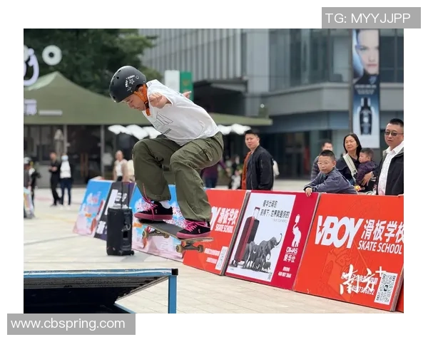 南京滑板队的团队协作之道：探索滑板运动中的默契与合作精神